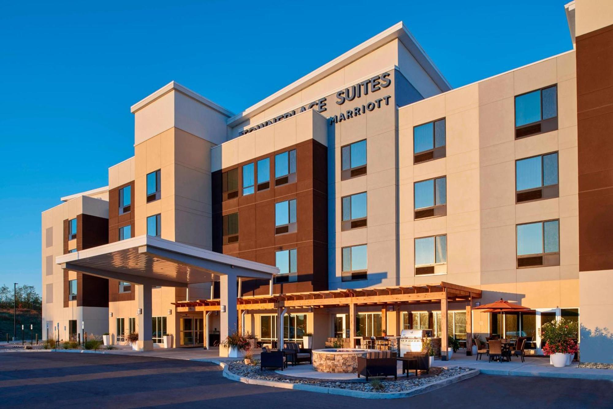 Towneplace Suites By Marriott Richmond Ngoại thất bức ảnh